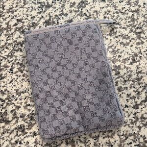 Norwex Checkered Gray Scrub Mitt